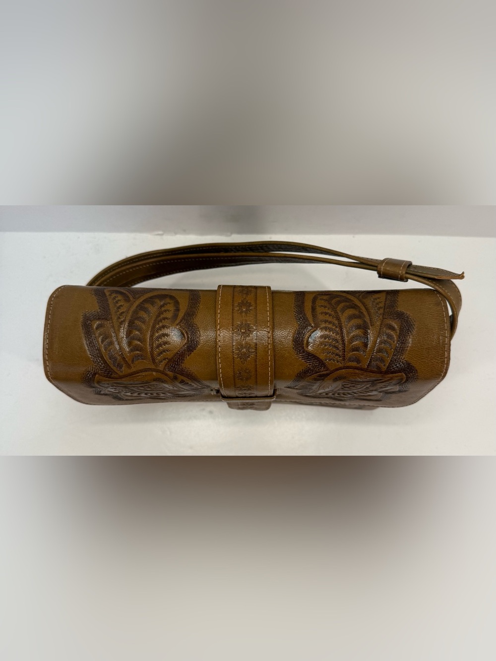Vintage Flores Hand-Tooled Brown/green Leather accordion style shoulder Bag - Picture 5 of 16